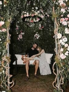 Taylor Swift engaged