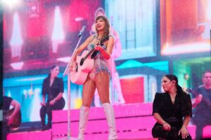 Taylor Swift's Sneaky